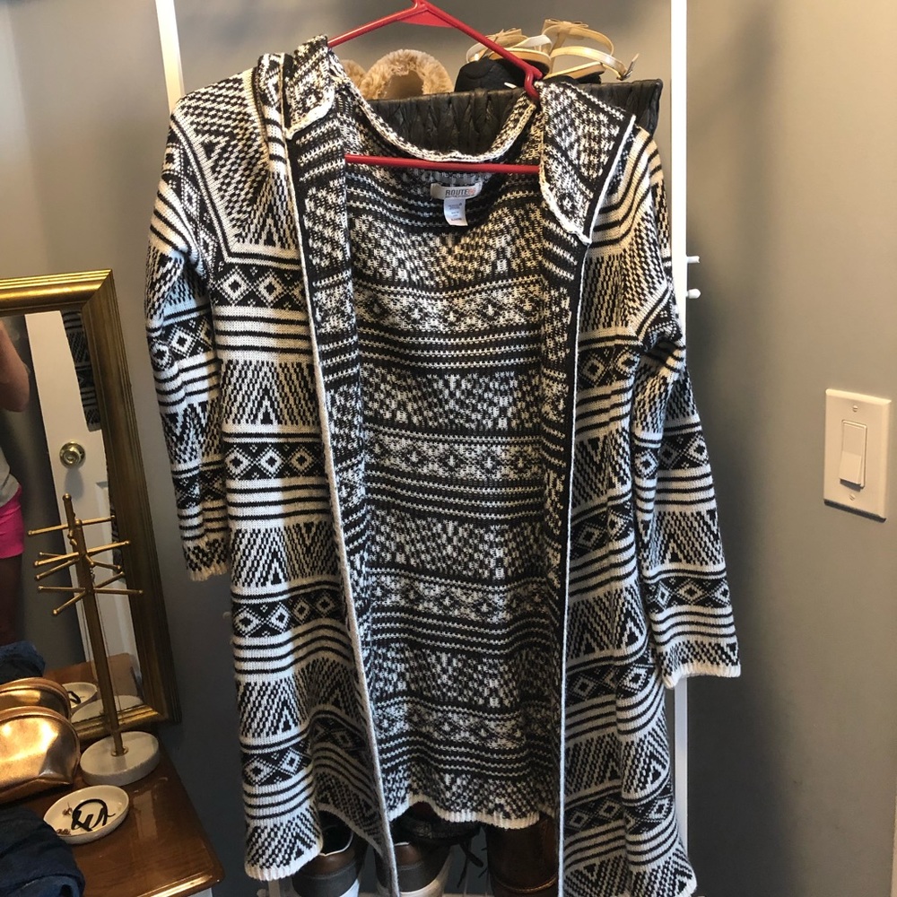 Sweater/ Size XL